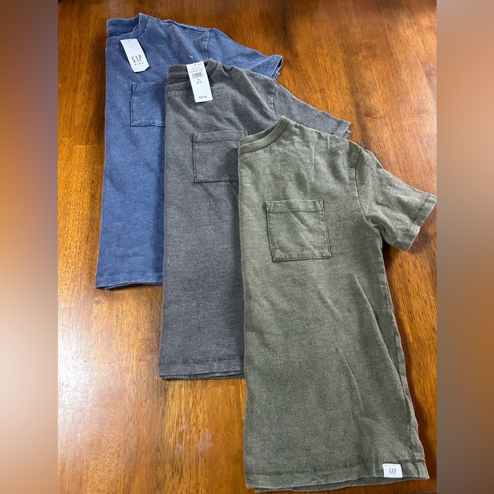 GAP Boys Cozy Tee Bundle | Size 6-7 | Grunge Fall Vibes 🍂 - Picture 5 of 10